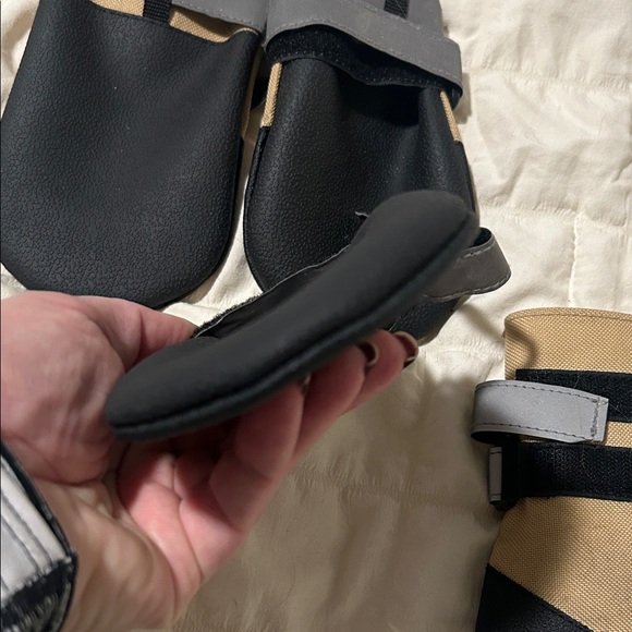 Tan and Black Dog Boots with Reflective Straps size large Lavholden retriever - Picture 8 of 11